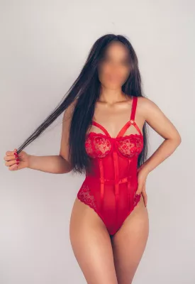 Массажистка Камилла, возраст 30, рост 160 см, 2 размер